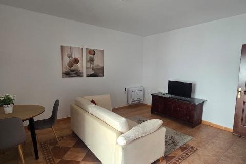 Jepet me Qera Vjetore 1+1 – Shkallnur, Durrës