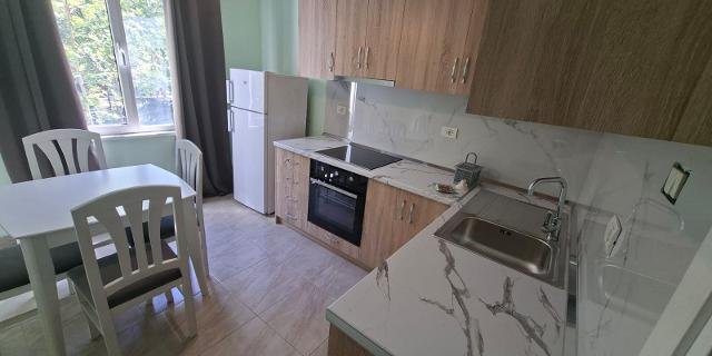 JEPET ME QIRA APARTAMENT 2+1 ISH EKSPOZITA 