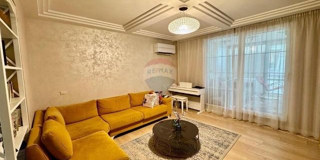 Apartament Luksoz 2+1+2 me qera tek Rruga e Kosovareve